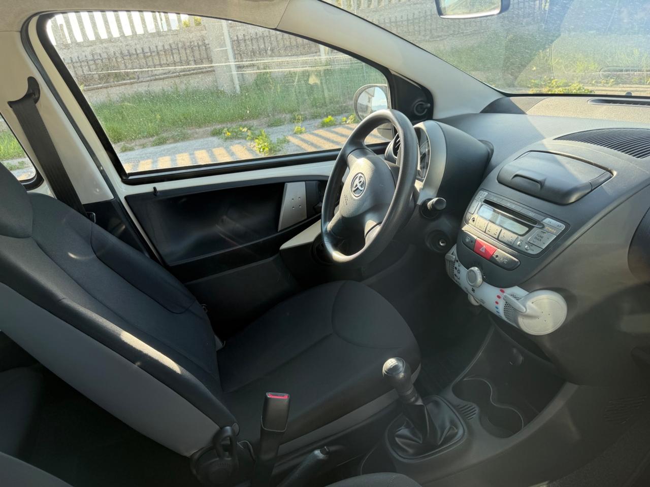 Toyota Aygo 1.0 12V VVT-i 5 porte Orange Connect MMT