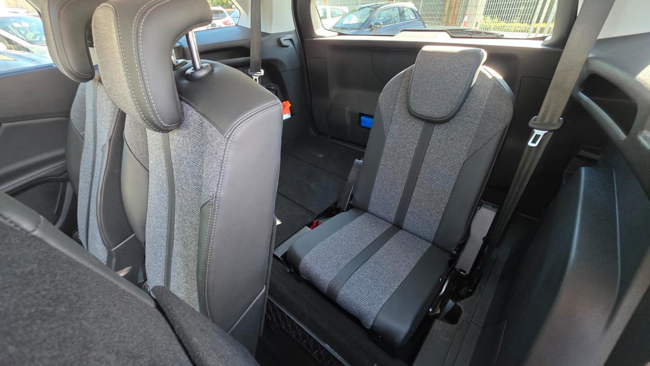 Peugeot 5008 BlueHDi 130 S&S Allure