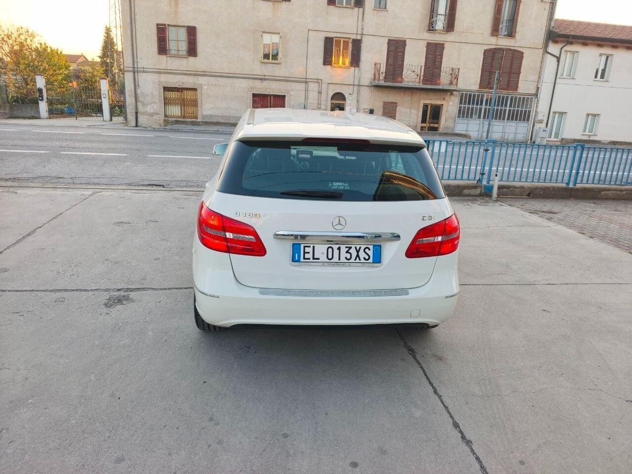 Mercedes-benz B 180 CDI BlueEFFICIENCY Executive