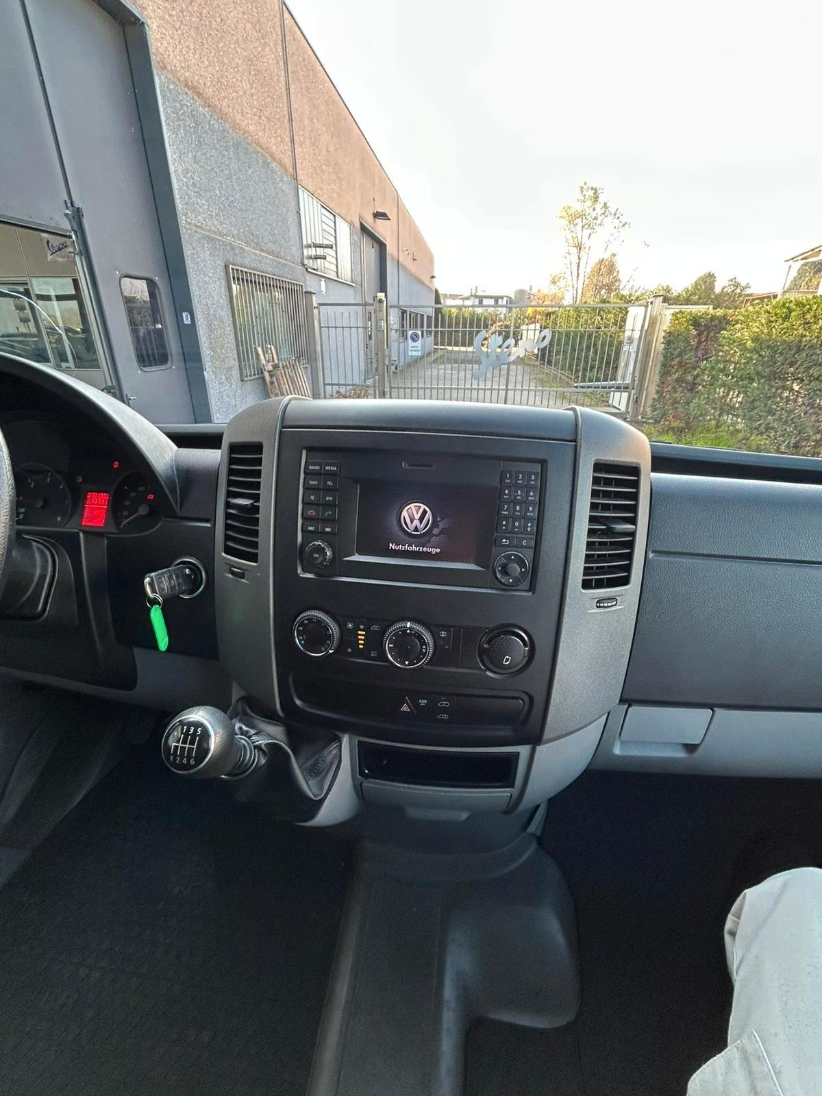 Volkswagen Crafter 35 2.0 TDI 100KW P.L. T.A.