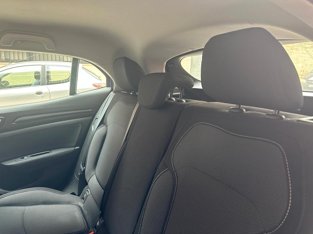 Renault Mégane 1.5 dCi 115CV EDC Business