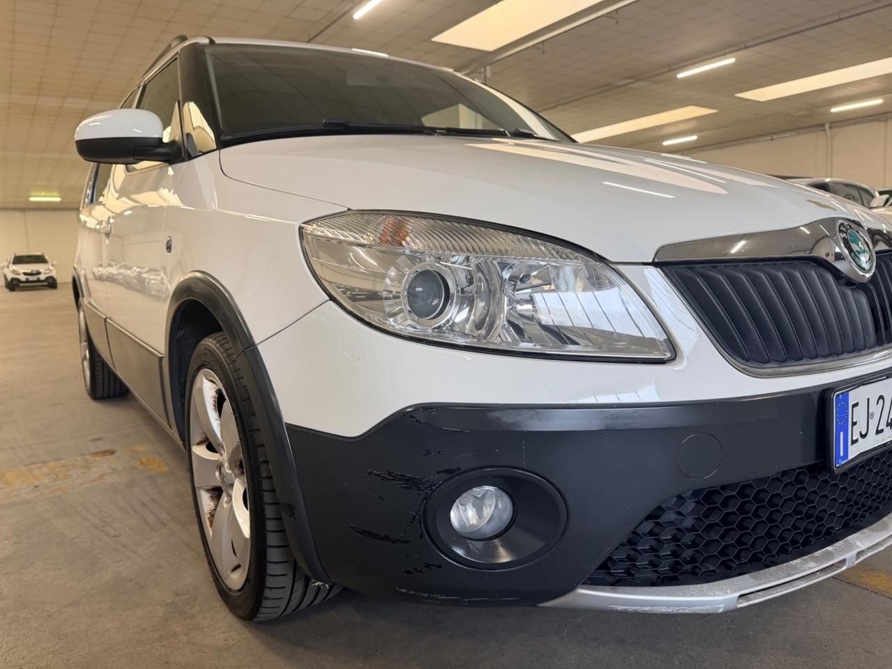 Skoda Roomster 1.2 TSI 86CV Scout