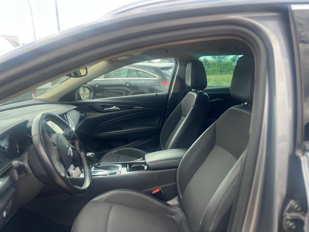 Opel Insignia 2.0 CDTI S&S aut. Country Tourer Exclusive