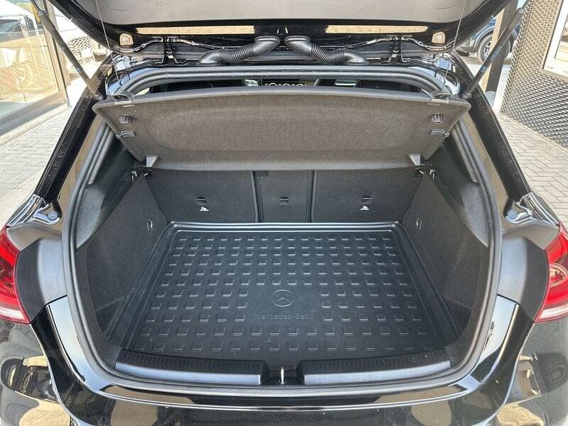 Mercedes-Benz Classe A A 180 Night Edition