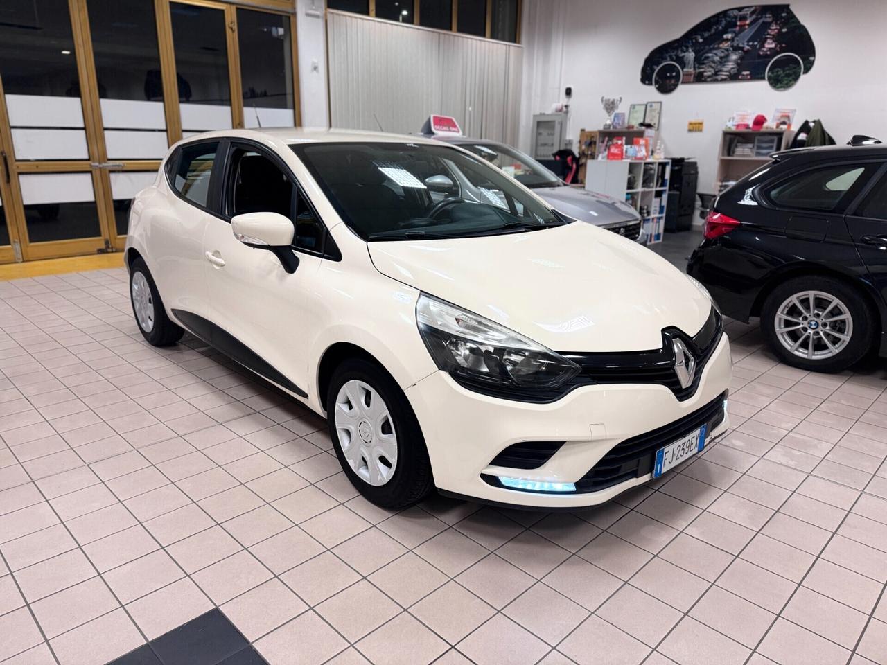 Renault Clio 1.2 75CV 5 porte Intens