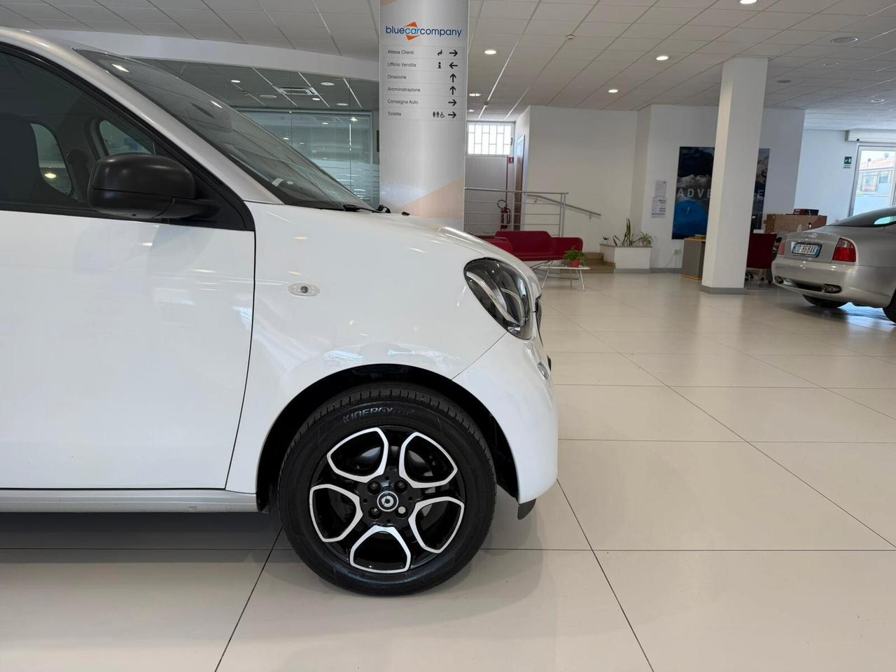 Smart ForFour 70 1.0 twinamic Youngster