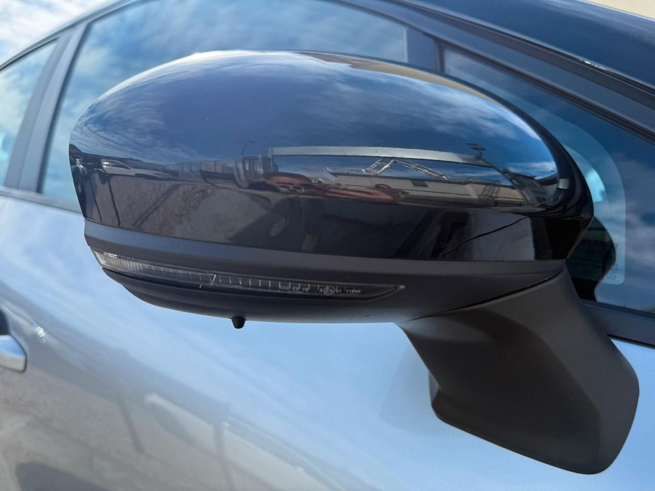 Renault Captur Blue dCi 115 CV EDC Zen