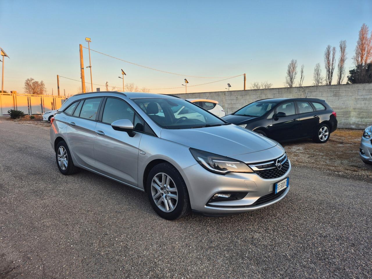 Opel Astra 1.6 CDTi 110CV Innovation 161.000 KM