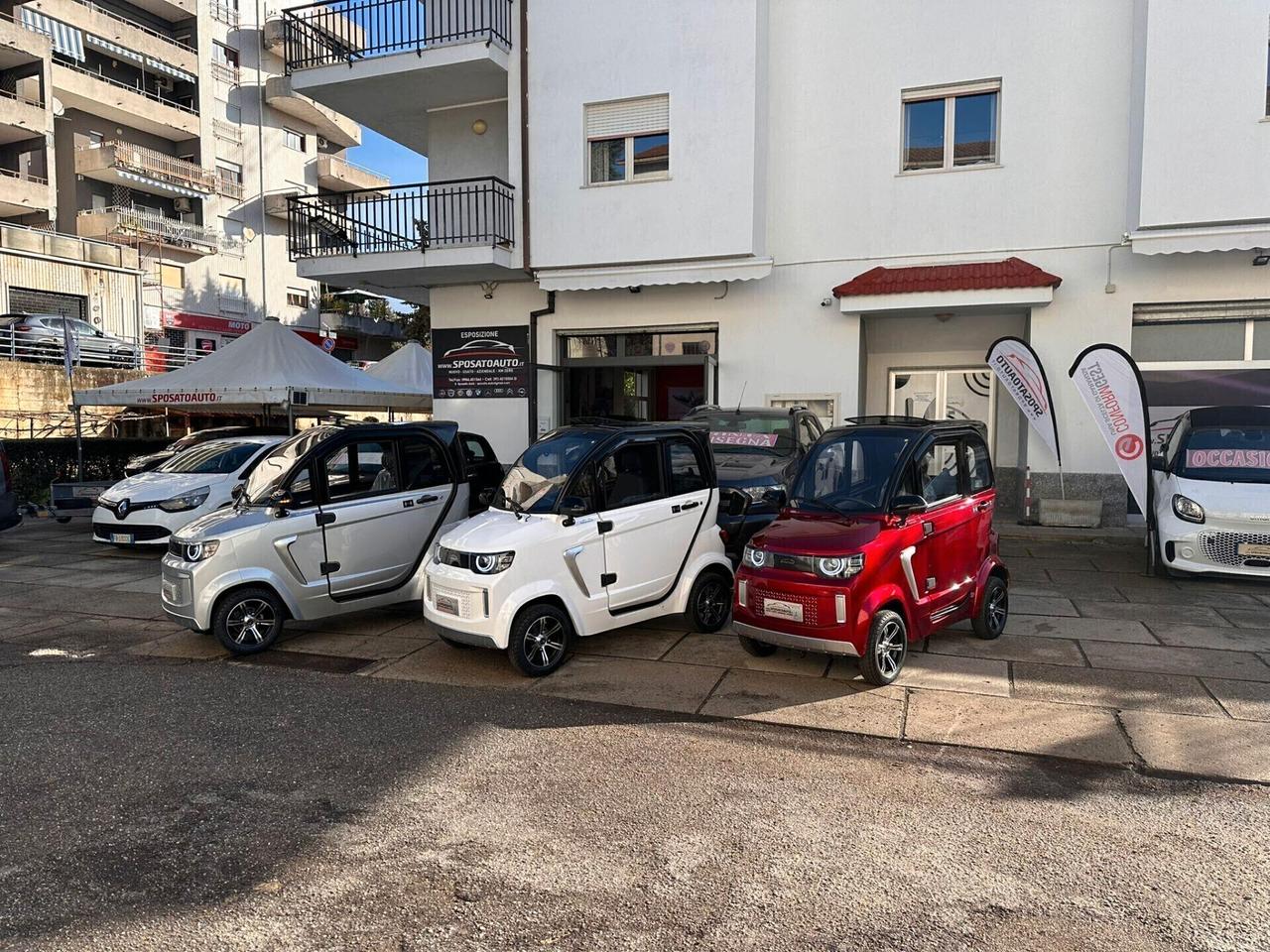 MICRO CAR ELETTRICA MINI - SI GUIDA SENZA PATENTE -
