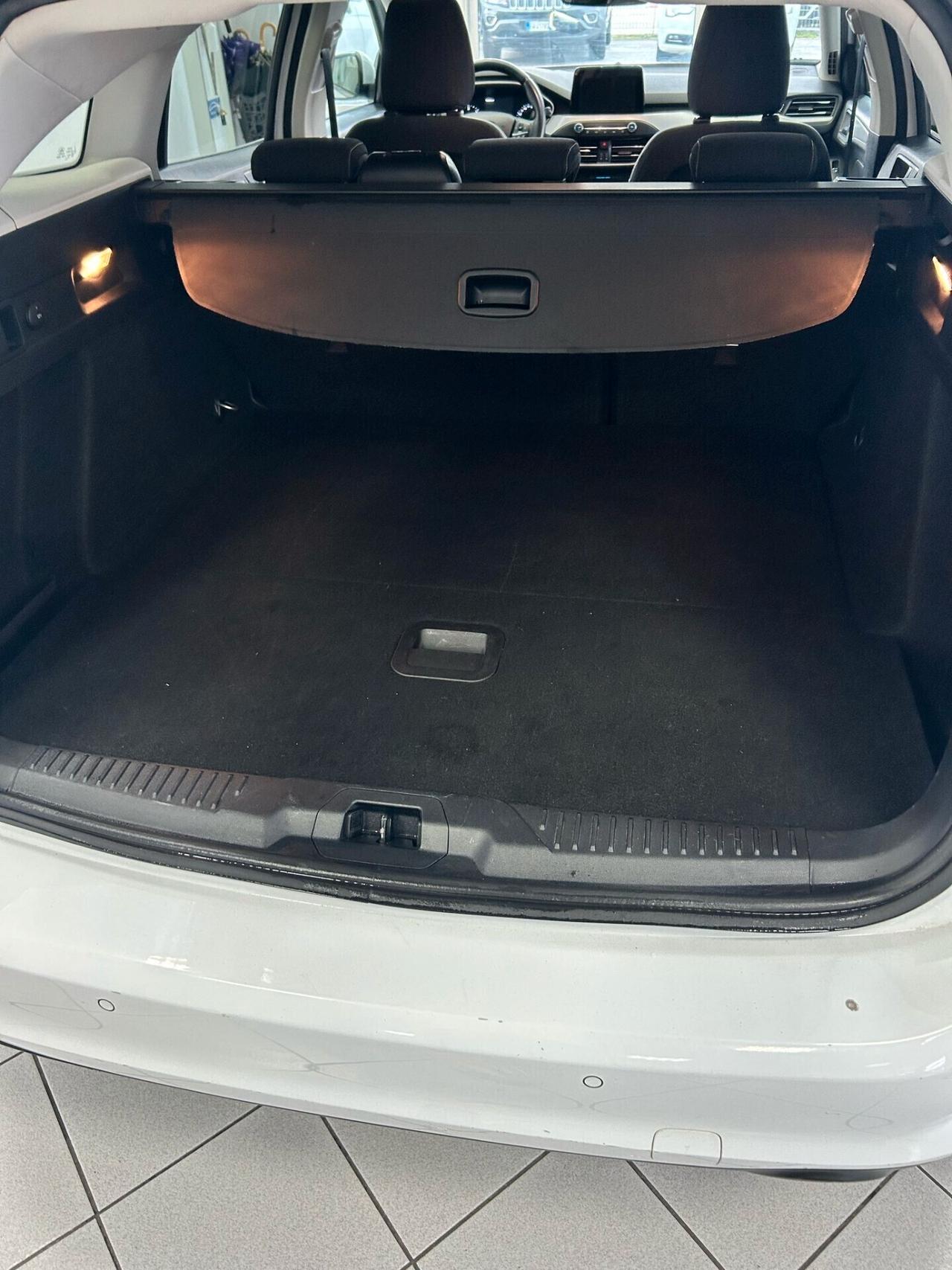 Ford Focus 1.5D 120 CV automatico 2020