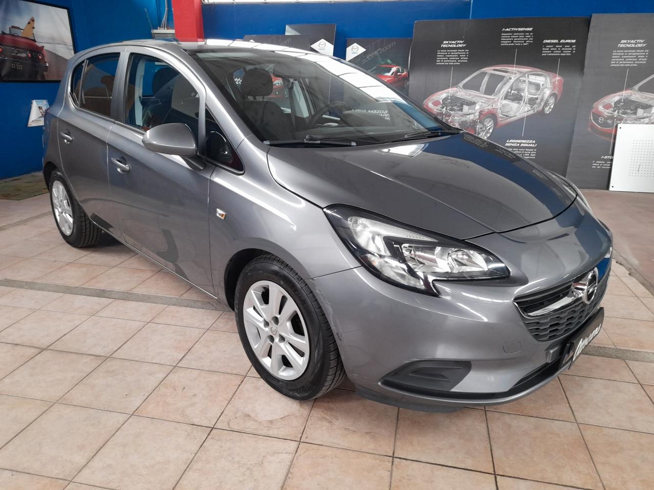 Opel Corsa 1.4 90CV 5 porte n-Joy
