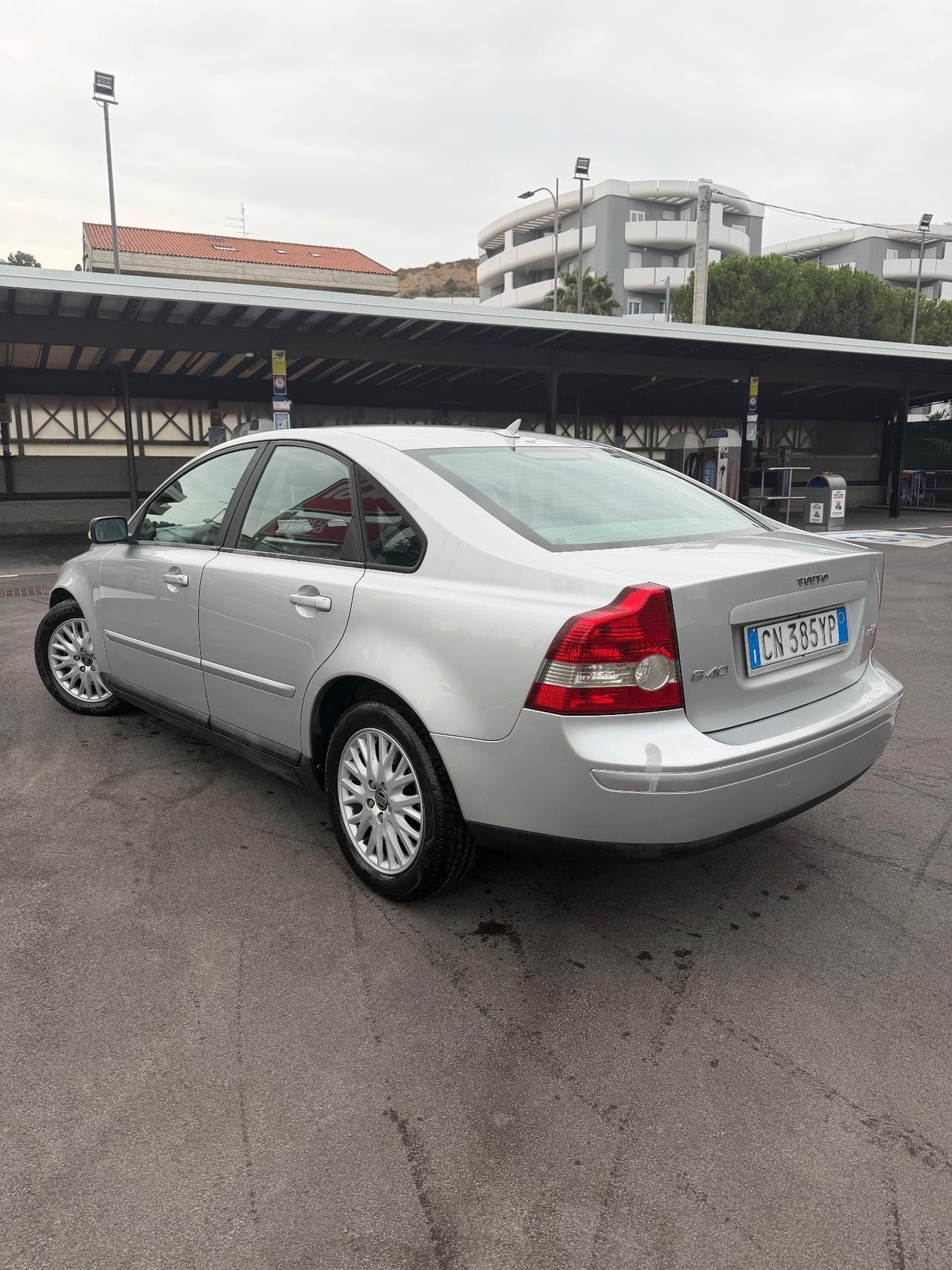 Volvo S40 2.0 D cat Momentum