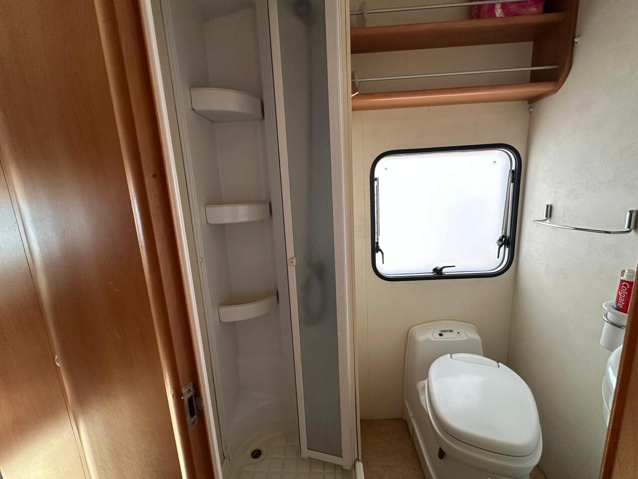SEA Camper Mansardato Sharky M6