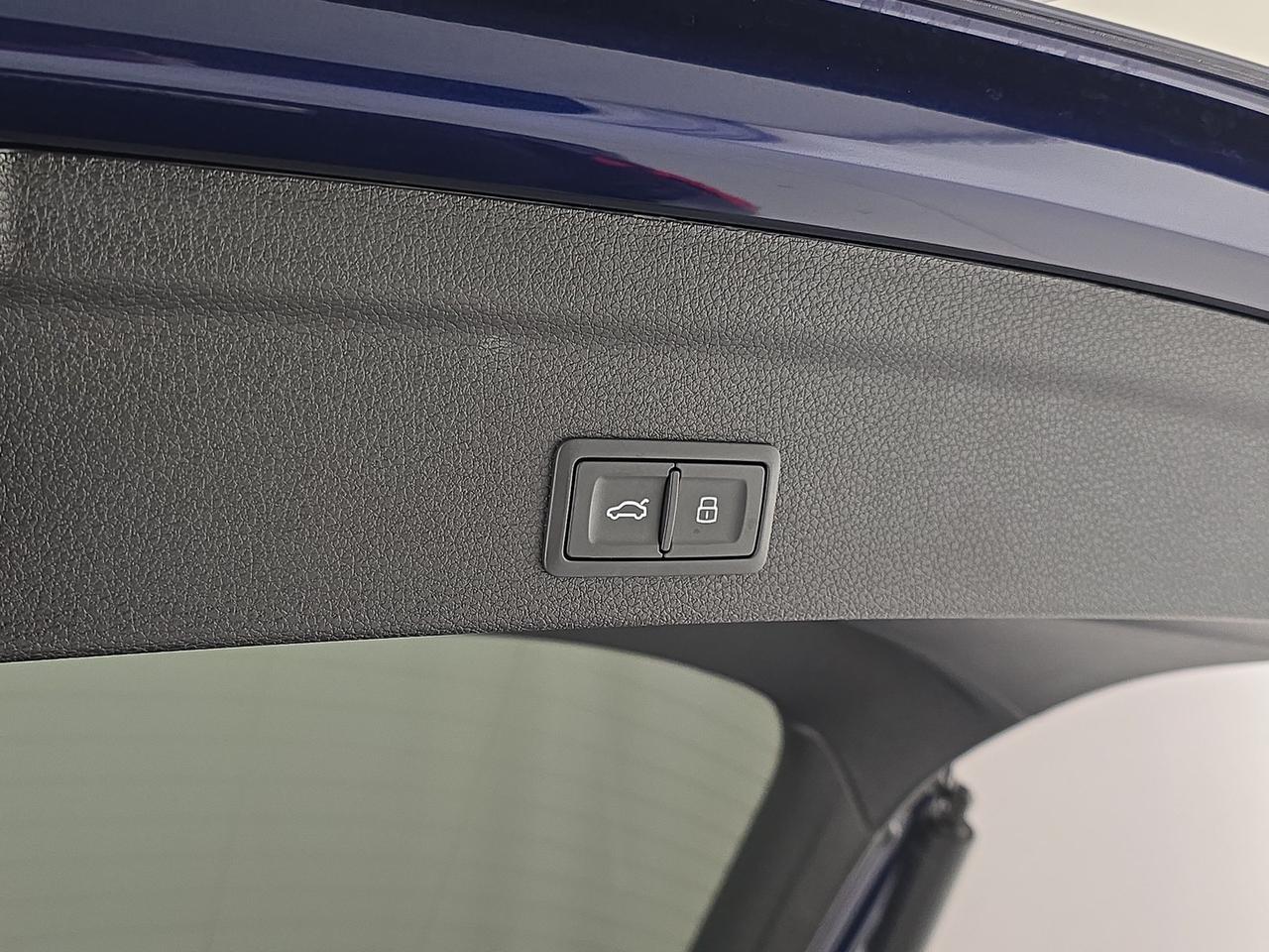 Audi Q3 sportback 35 2.0 tdi identity black s-tronic