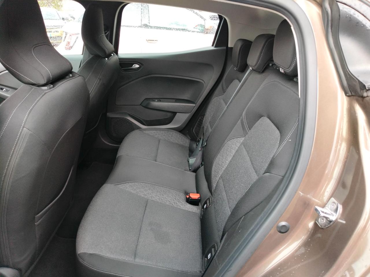 Renault Clio Full Hybrid E-Tech 140 CV 5 porte Intens