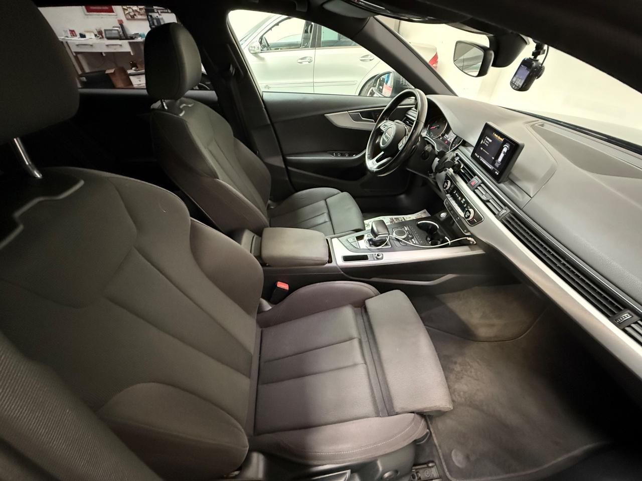 Audi A4 Avant 2.0 TDI 122 CV S tronic business Sport
