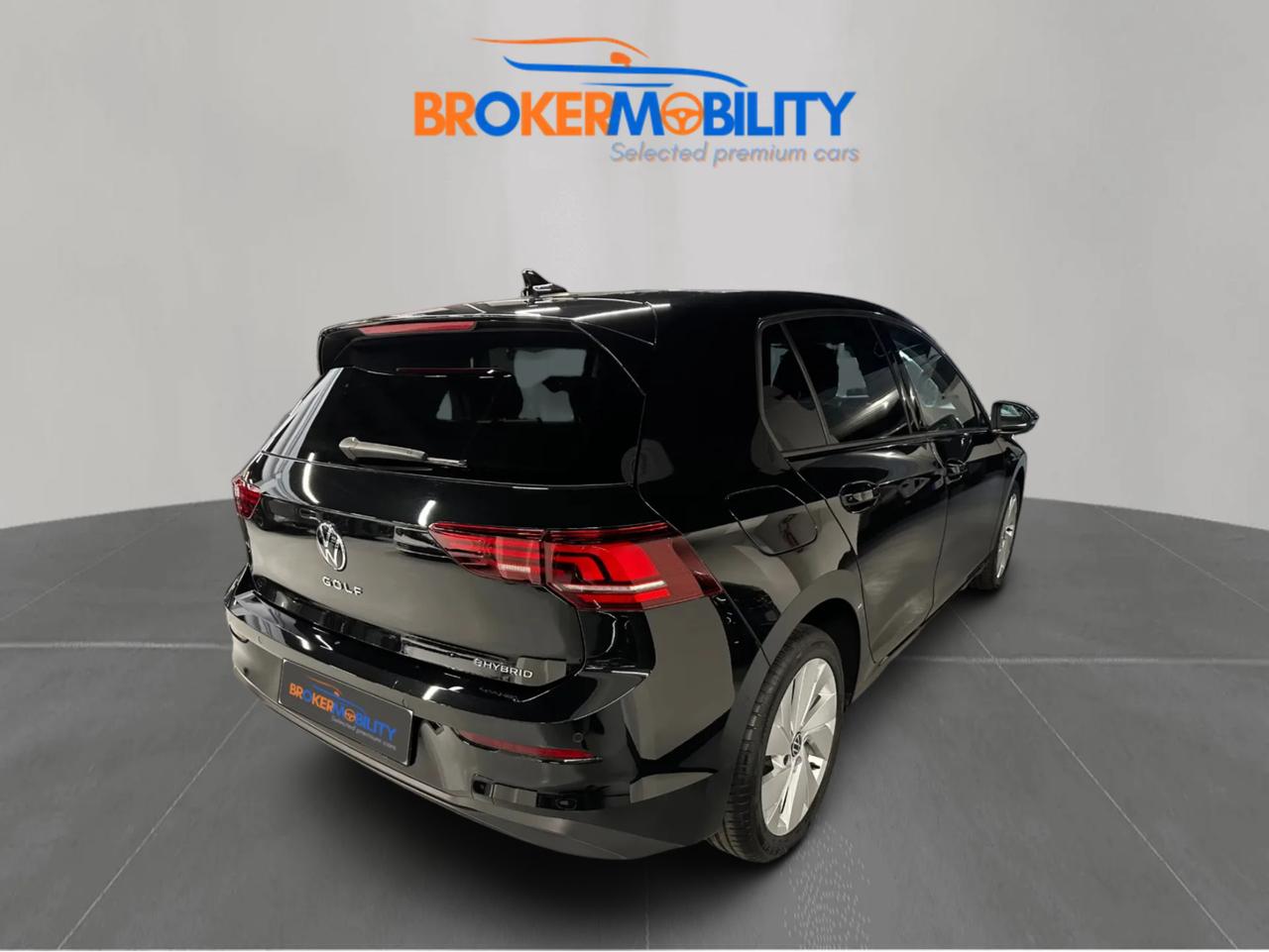 Volkswagen Golf 1.5 tsi ehybrid Life 204cv dsg