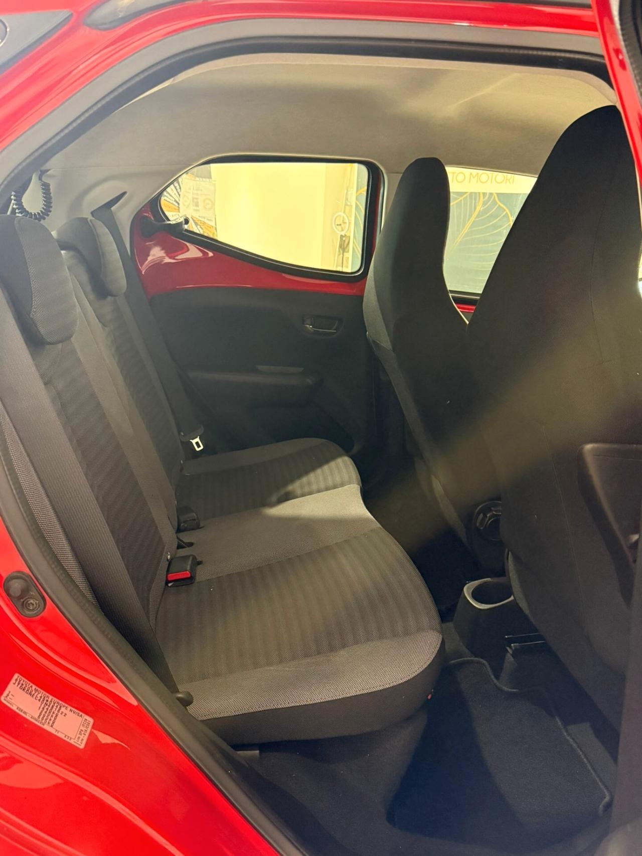 TOYOTA AYGO 1.0 72CV SOLO 60.000 KM