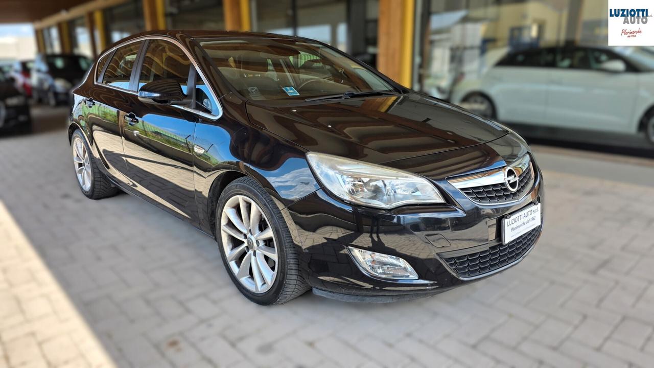 Opel Astra 1.7 CDTI 125CV 5 porte Cosmo