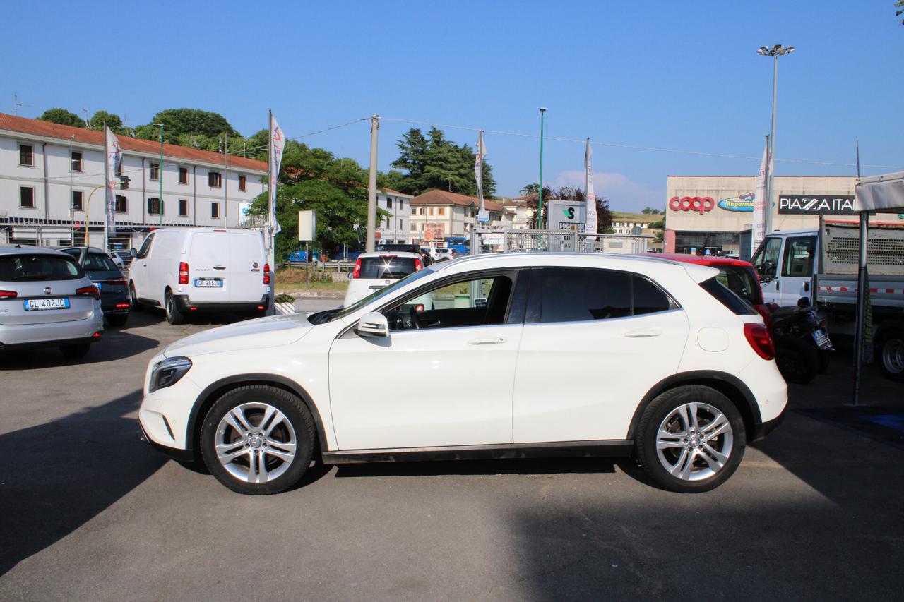 Mercedes-benz GLA 200 GLA 200 CDI Automatic 4Matic Sport