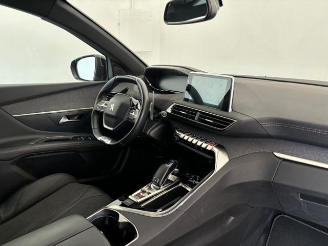 PEUGEOT 3008 GT LINE