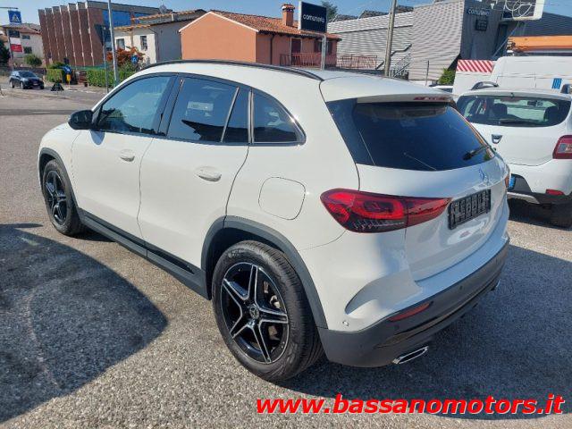 MERCEDES-BENZ GLA 200 Automatic AMG Line Premium
