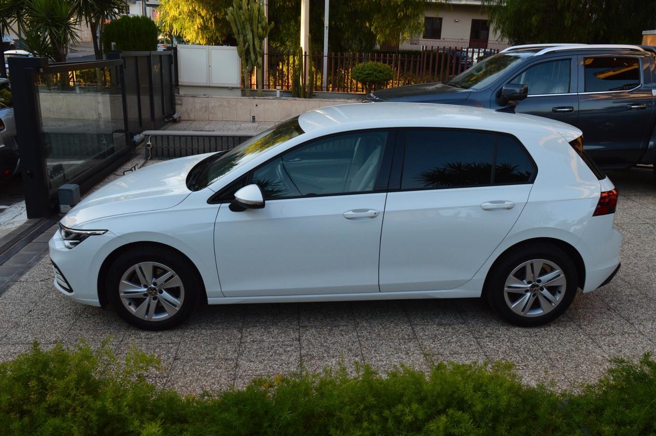 Volkswagen Golf 8 2.0 TDI 116 CV SCR Life