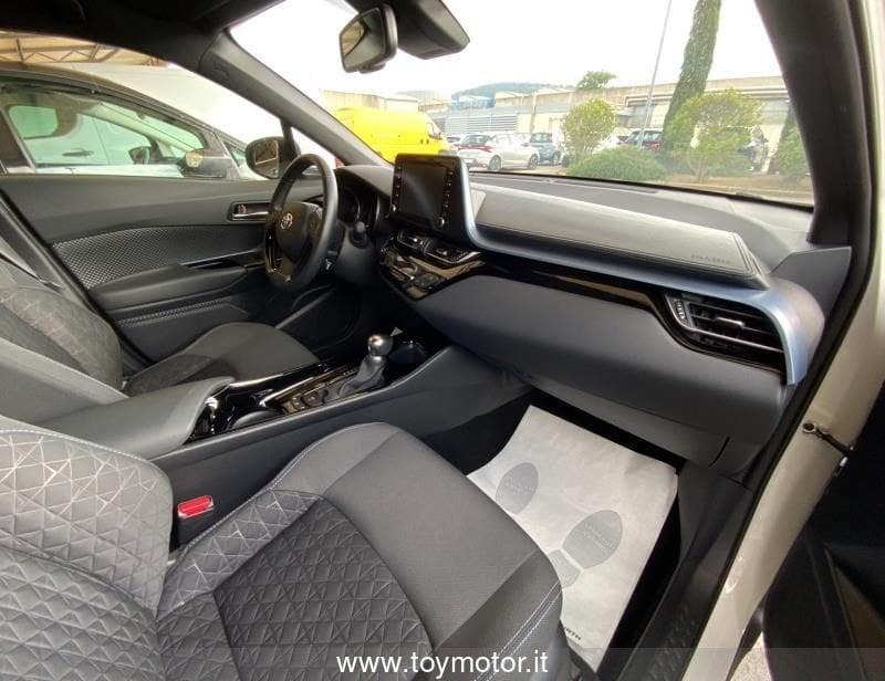Toyota C-HR (2016-2023) 1.8 Hybrid E-CVT Trend