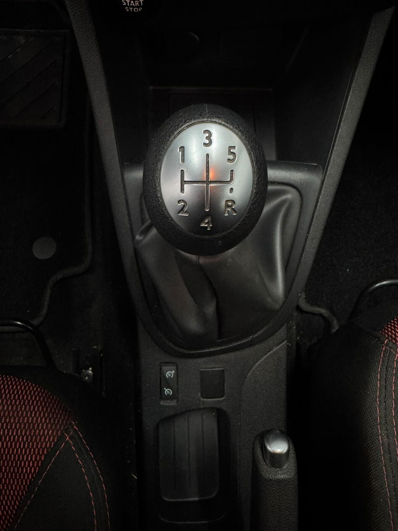 Renault Clio dCi 8V 75 CV Start&Stop 5 porte Energy Duel