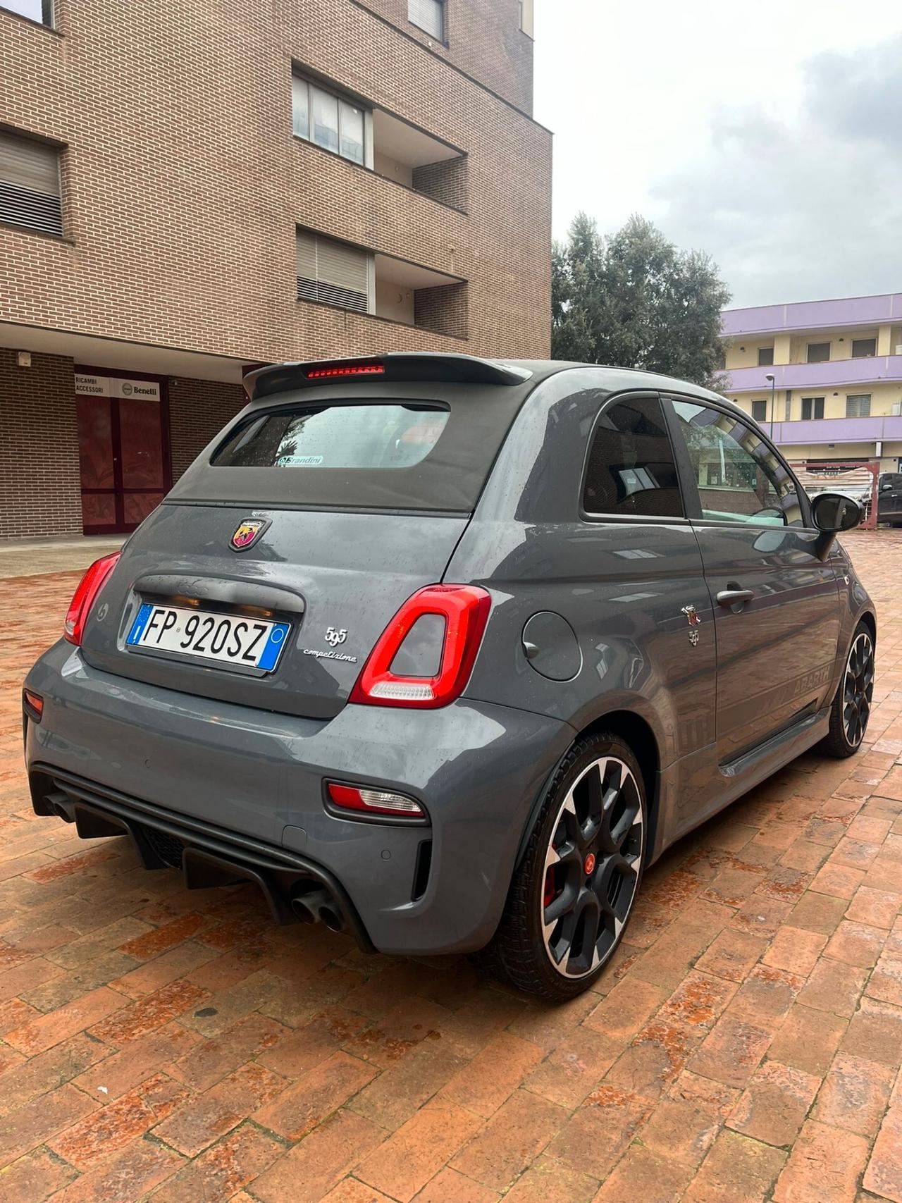 Abarth 595 C Cabrio 1.4 Turbo T-Jet 180 CV Competizione