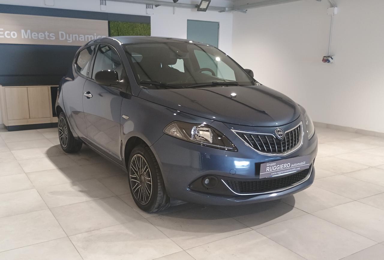 Lancia Ypsilon 1.0 FireFly 5 porte S&S Hybrid Ecochic Gold