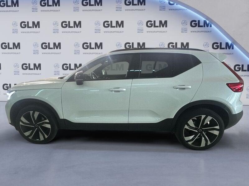 Volvo XC40 B3 automatico Ultra Dark
