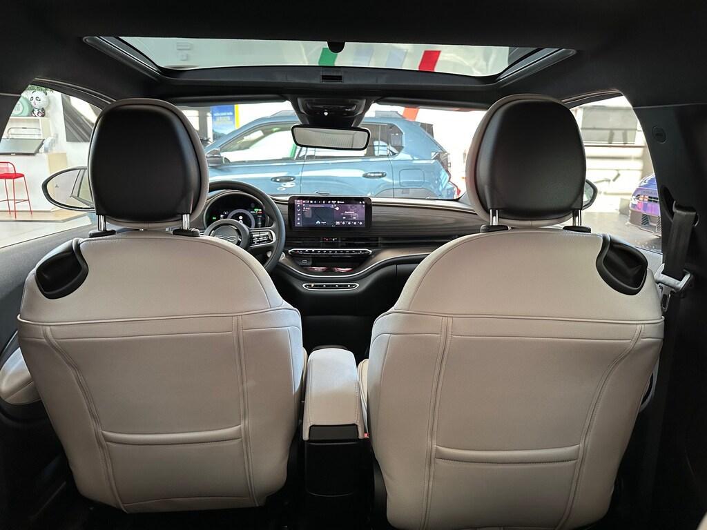 Fiat 500e 42 kWh Giorgio Armani
