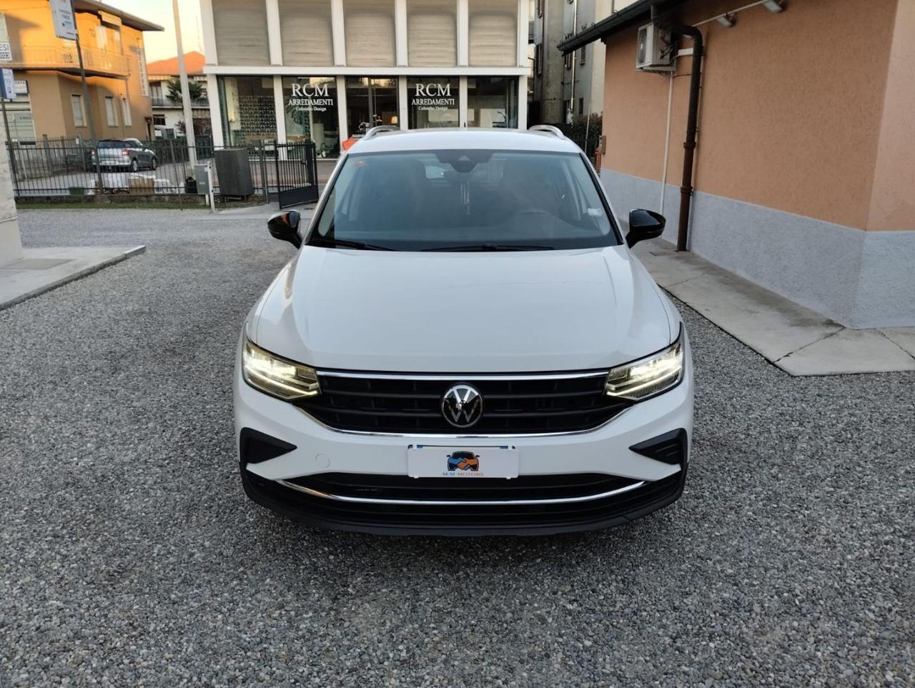 VOLKSWAGEN Tiguan 2.0 TDI 150 CV SCR DSG Elegance