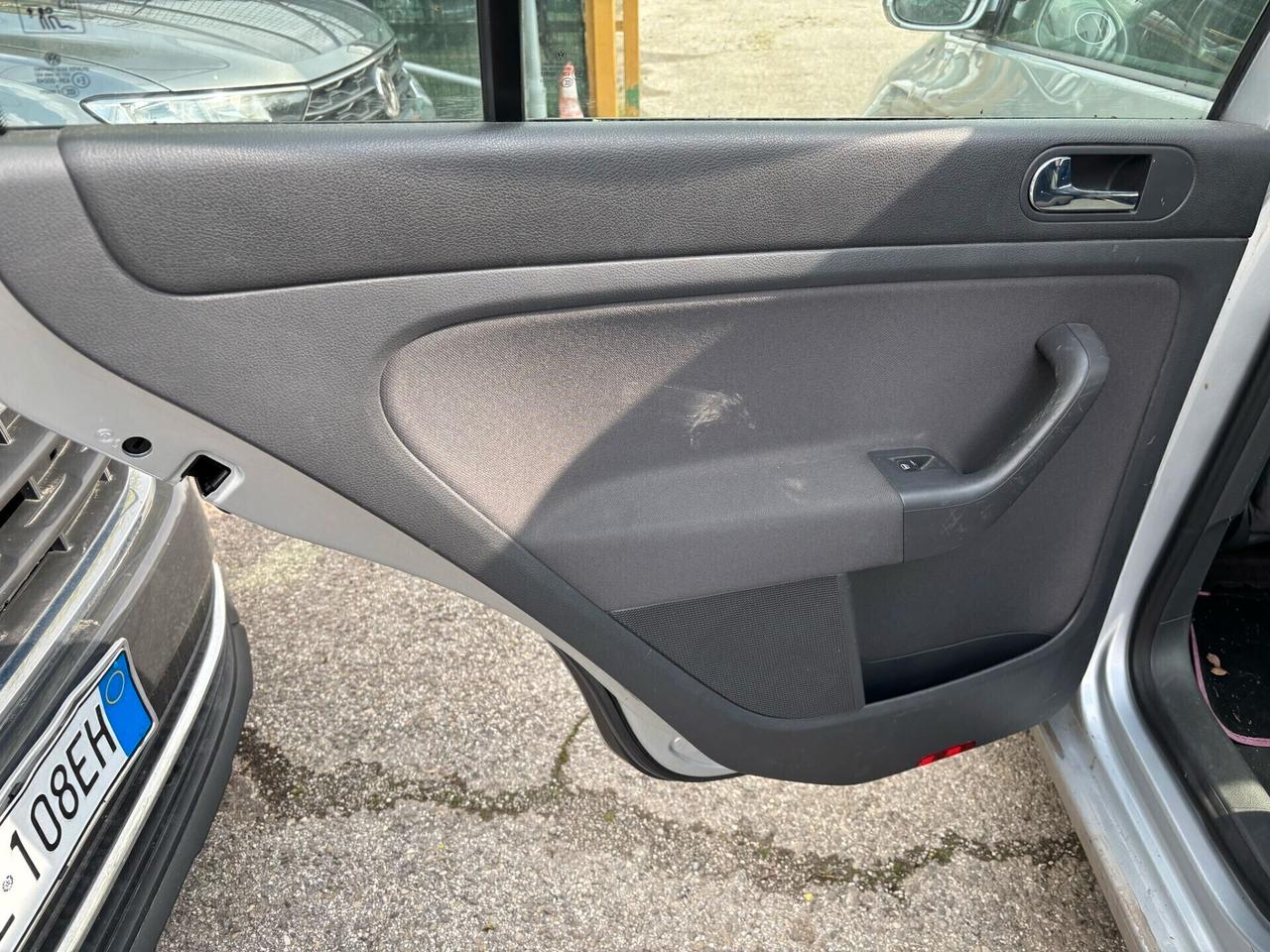 Volkswagen Golf Plus 1.6 16V FSI ok Neopatentati