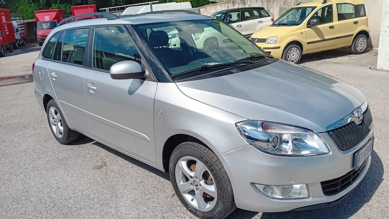 Skoda Fabia 2 serie -1.2 tdi-full-10/2013