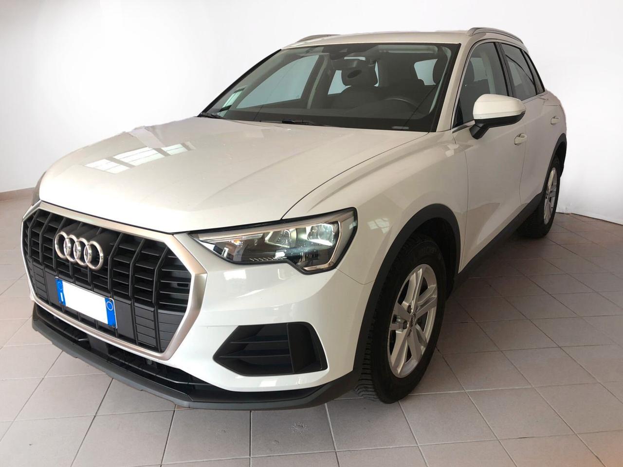 Audi Q3 35 TDI S tronic Business