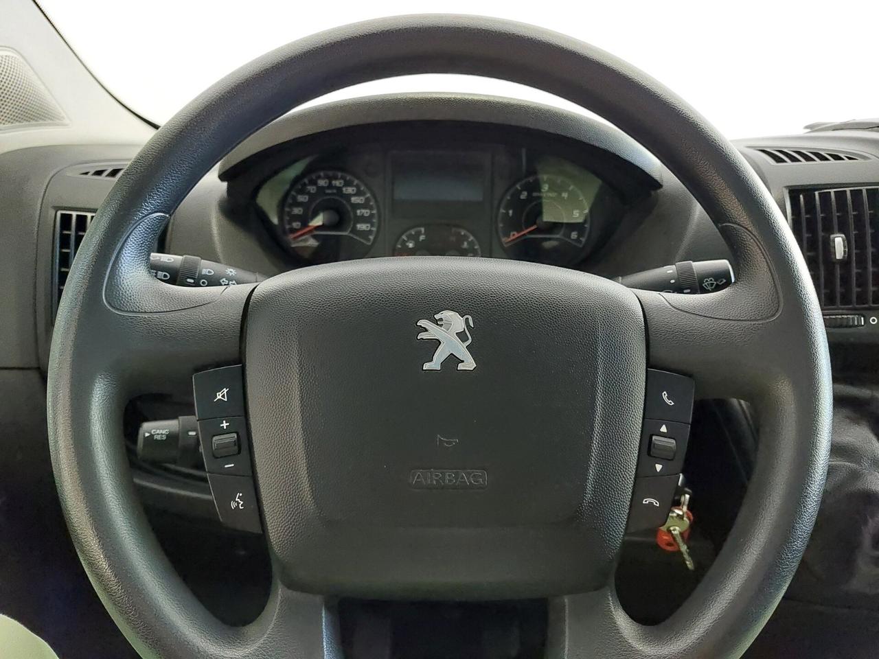PEUGEOT Boxer (3ª serie) Boxer 335 2.2 BlueHDi...