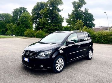 Volkswagen Touran 2.0 TDI 140 CV DSG Highline