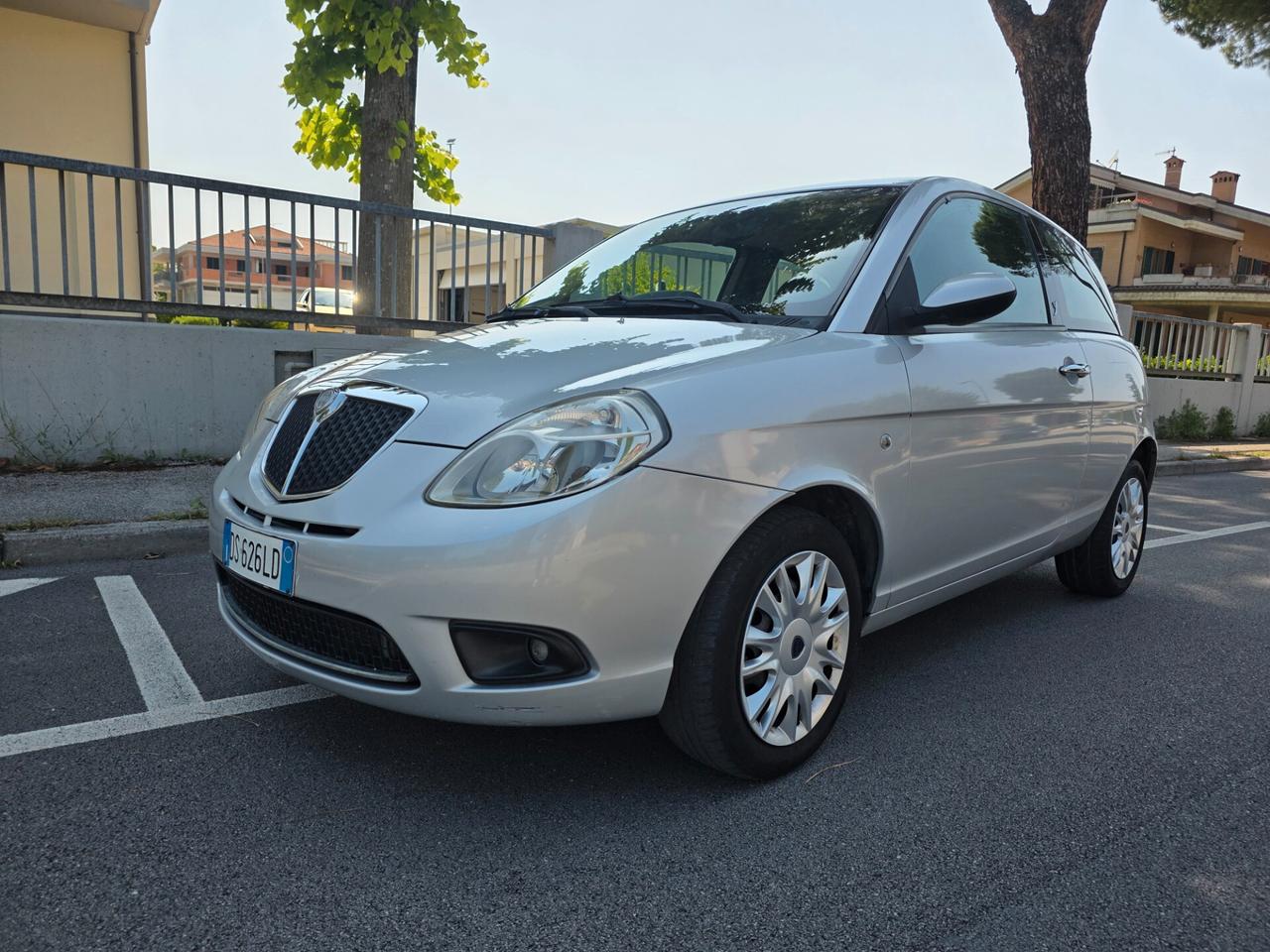 Lancia Ypsilon 1.3 MJT 75 CV