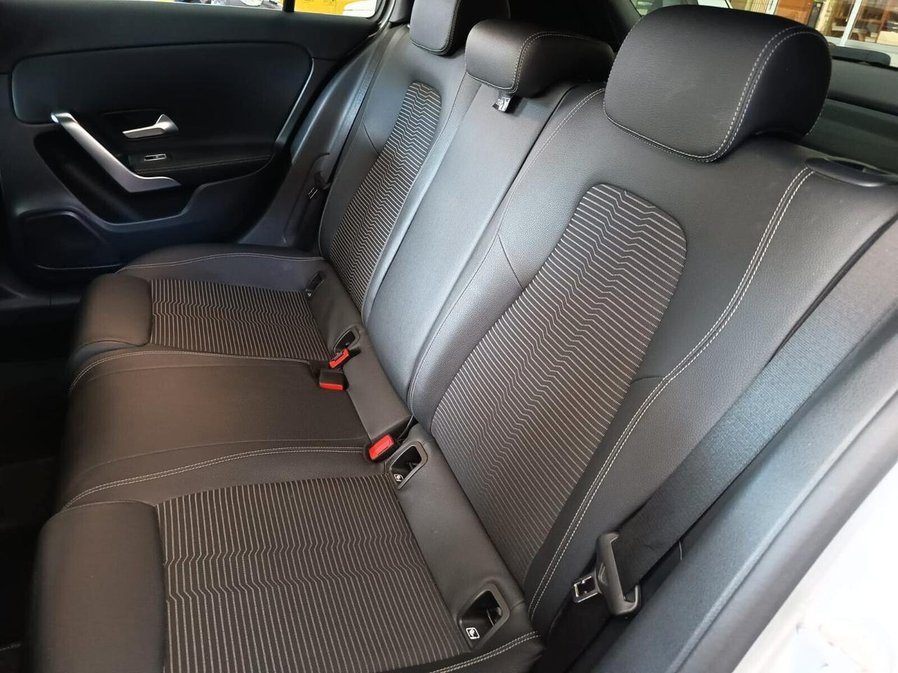 Mercedes-benz A 180 d Automatic Premium