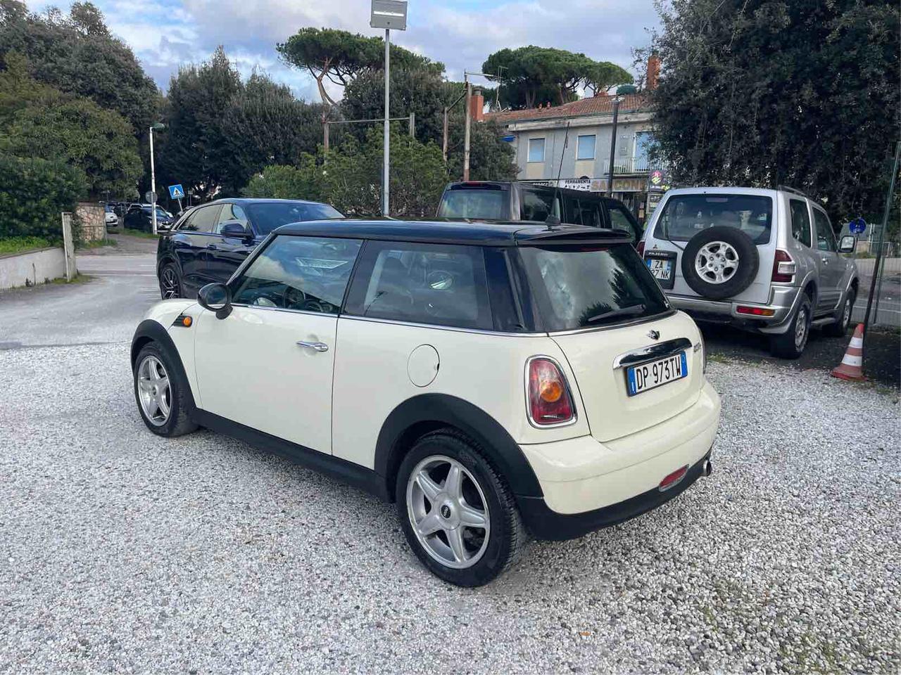 MINI COOPER D - AUTOMATICA - CHILLI