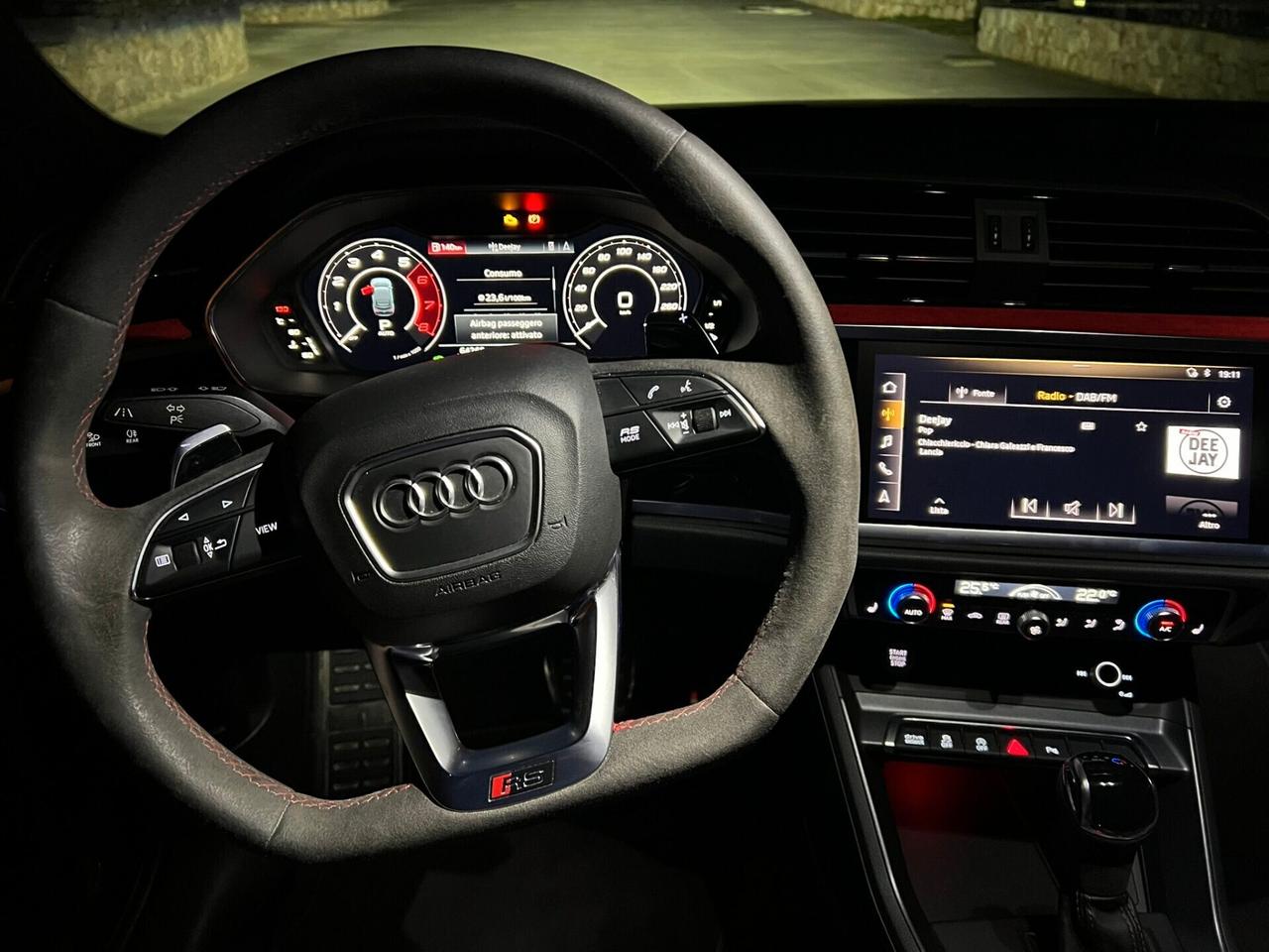Audi Q3 RSQ3 QUATTRO