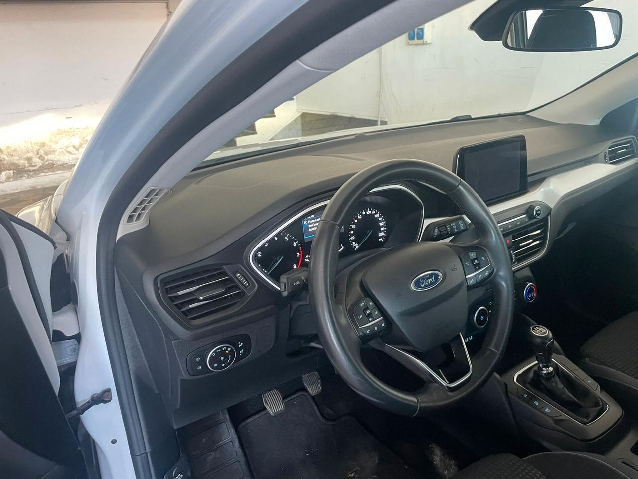 Ford Focus 1.0 EcoBoost Hybrid 125 CV SW ST-Line