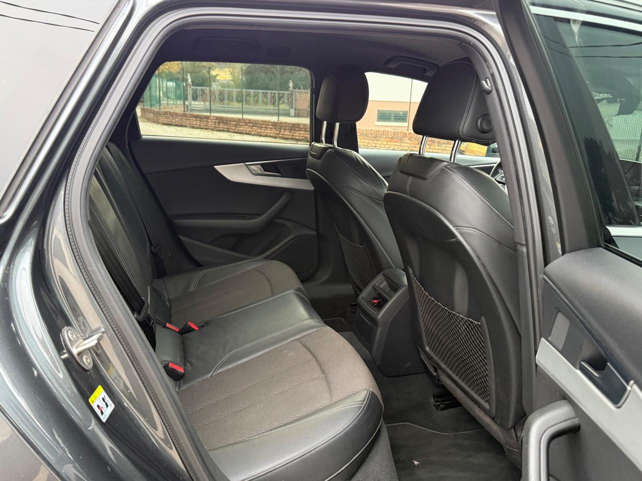 Audi A4 S line