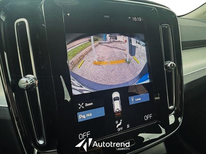 Volvo XC40 T2 129 CV Automatica NAVI LED Momentum Pro N1 Autocarro
