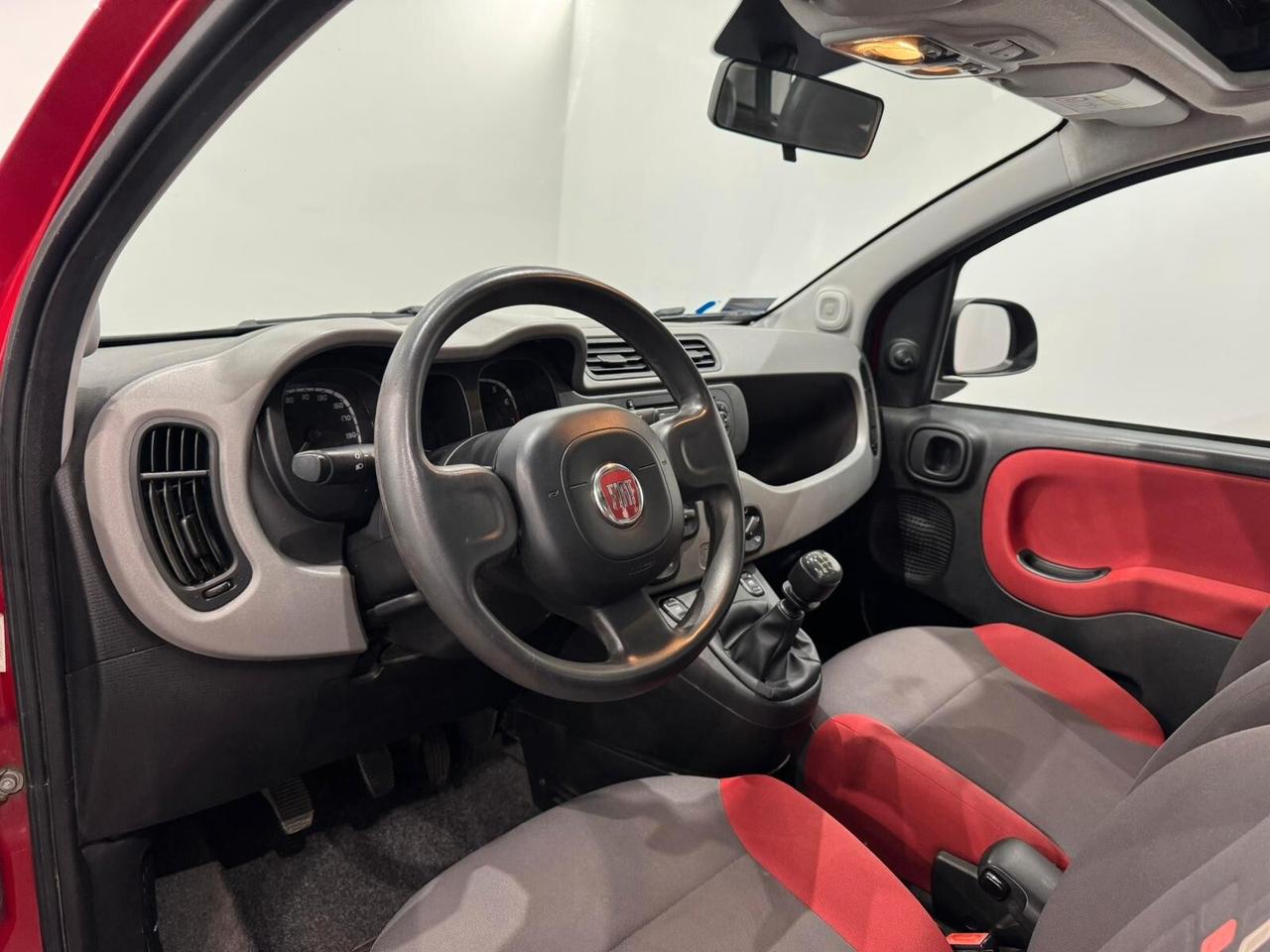 Fiat Panda 0.9 TwinAir Turbo Natural Power Young | TETTO PANORAMICO APRIBILE !
