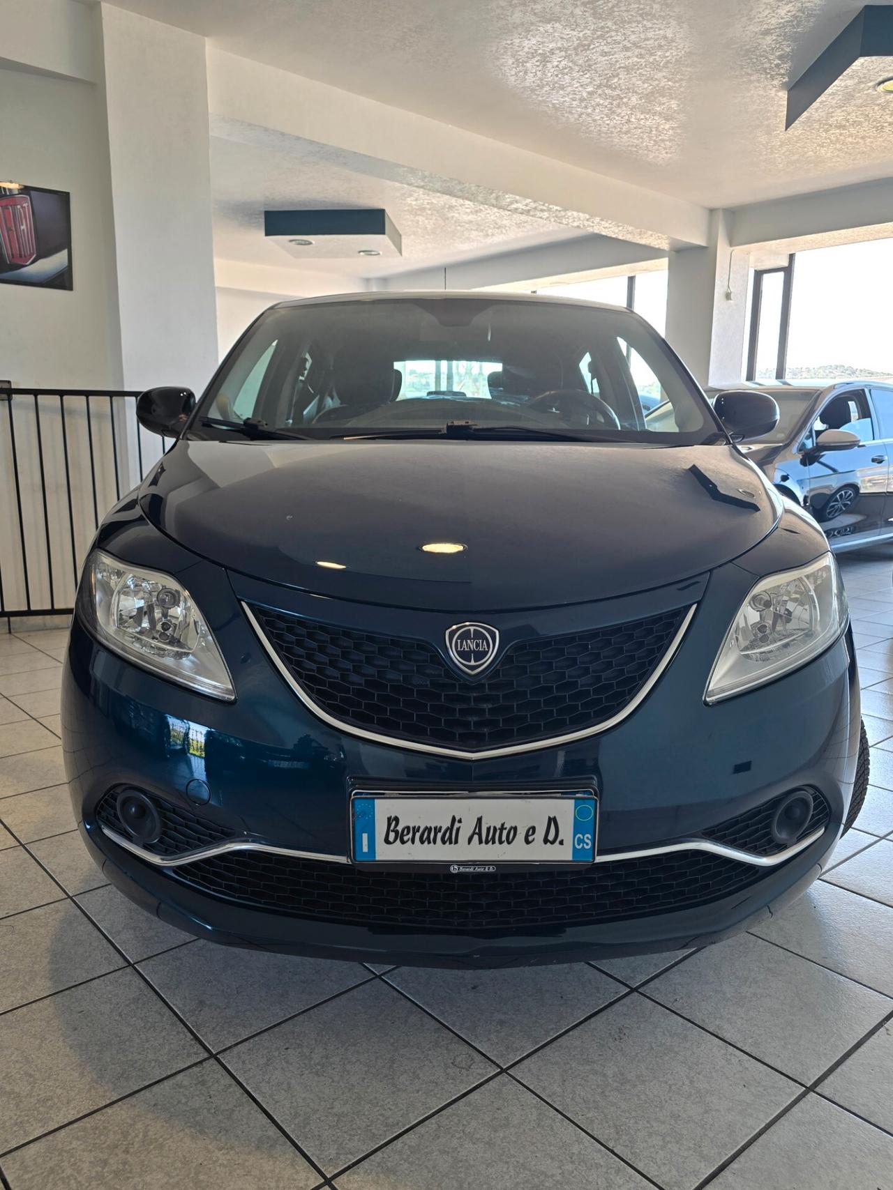 Lancia Ypsilon 1.2 69 CV 5 porte GPL Ecochic Platinum