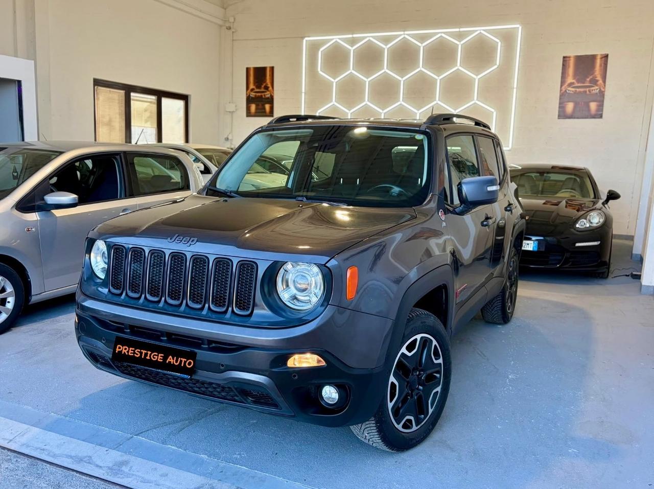 Jeep Renegade 2.0 Mjt 170CV 4WD Active Drive Low Trailhawk