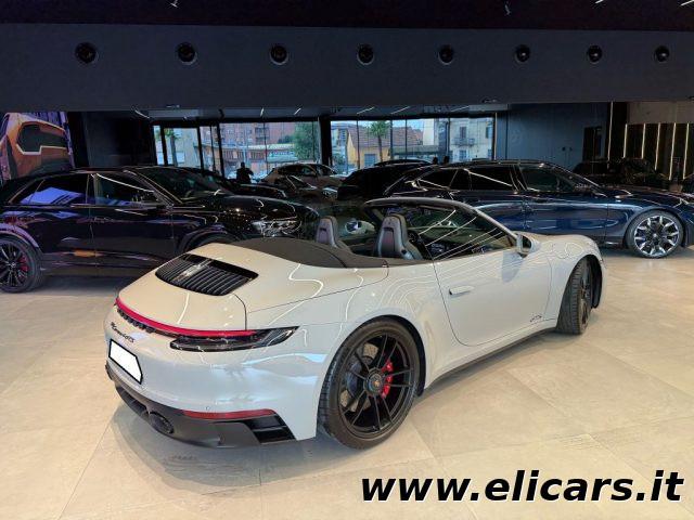PORSCHE 911 Carrera 4 GTS Cabriolet